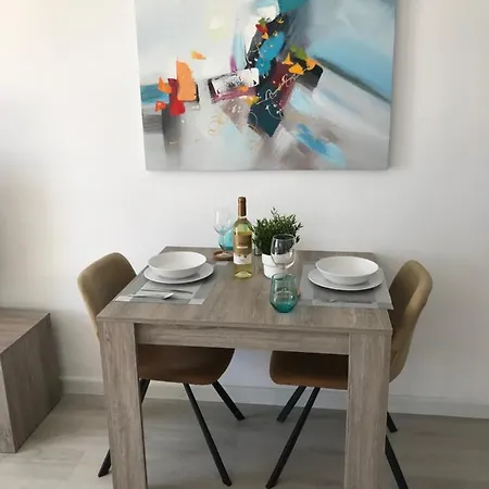 Beautiful 2 Bed Apt Atlantic View First Floor With Air Con & Free Wifi Apt 17a Puerto del Carmen (Lanzarote)